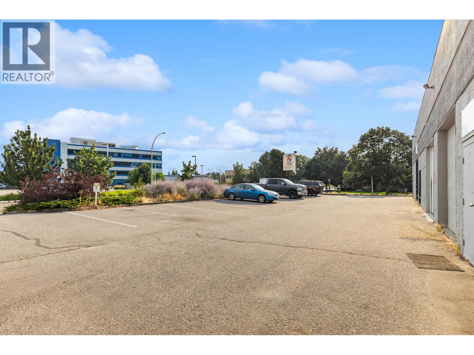 2300 Hunter Road Property Photo 4