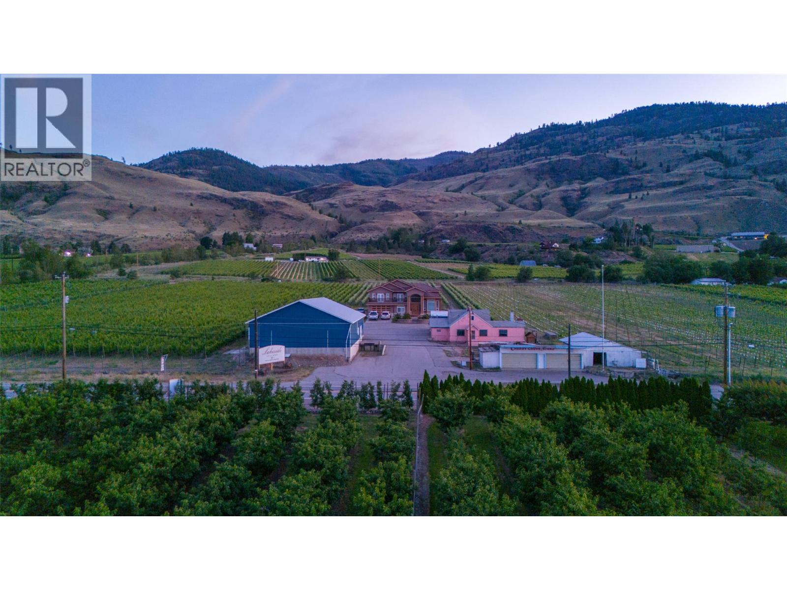 4564 Highway 97 Property Photo 1