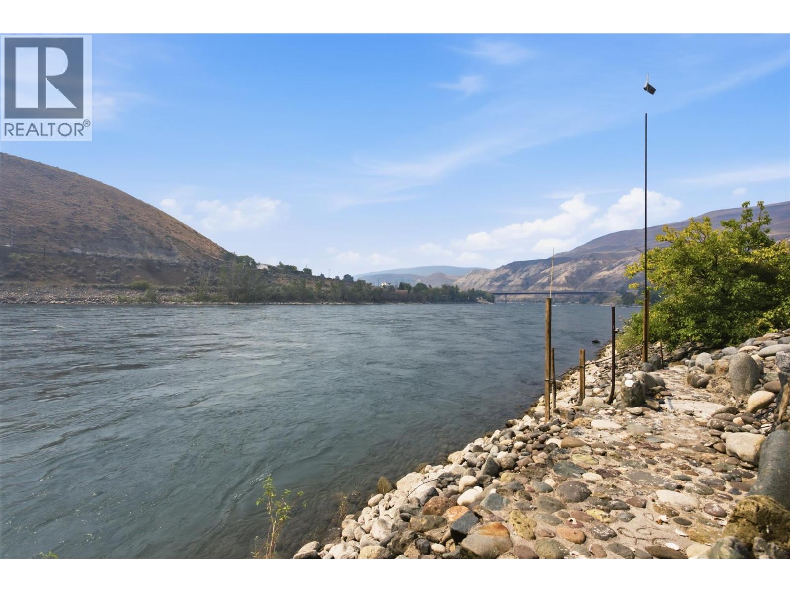 201 Cnr Right Of Way Property Photo 24