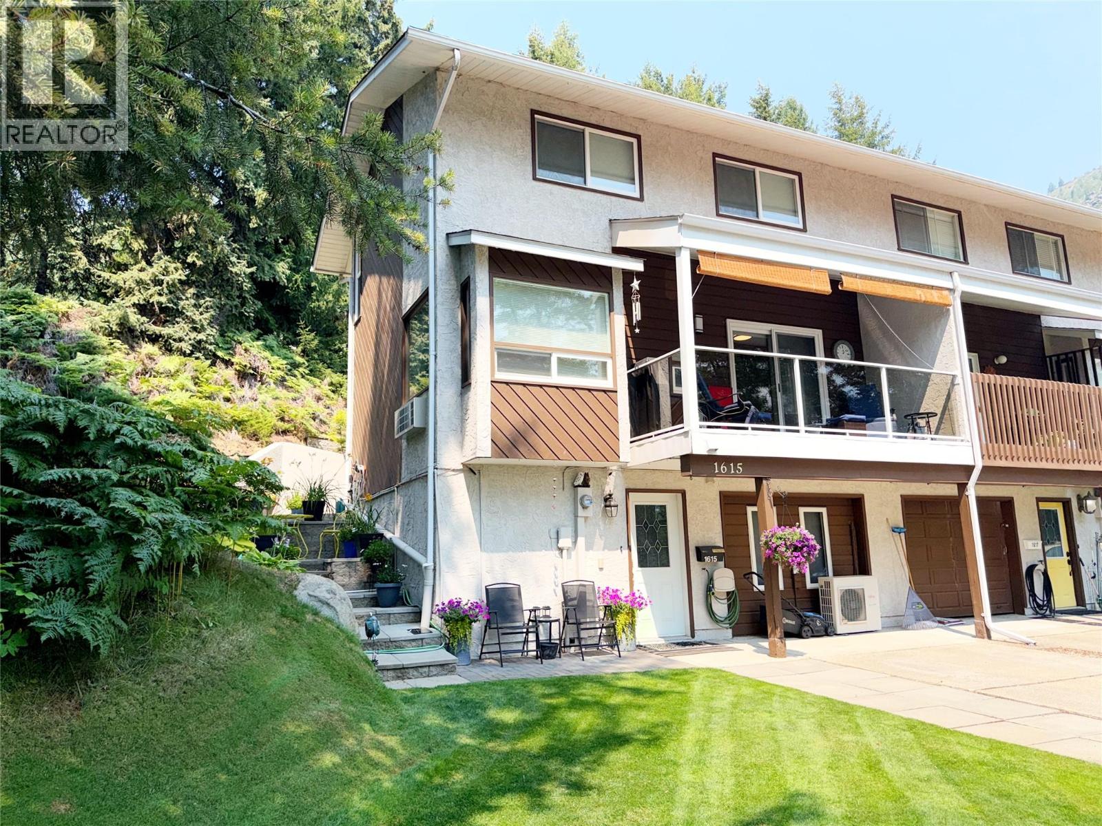 1615 Balsam Street Property Photo 1