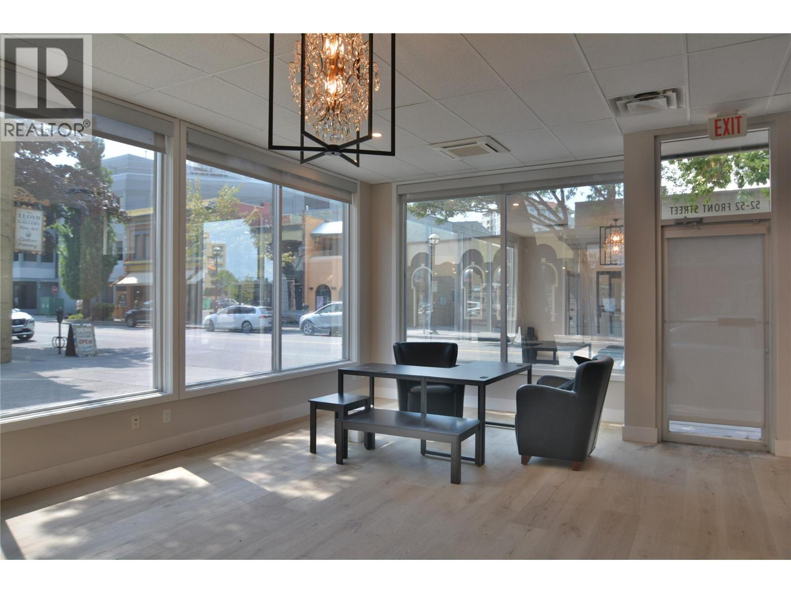52 Front Street Property Photo 1