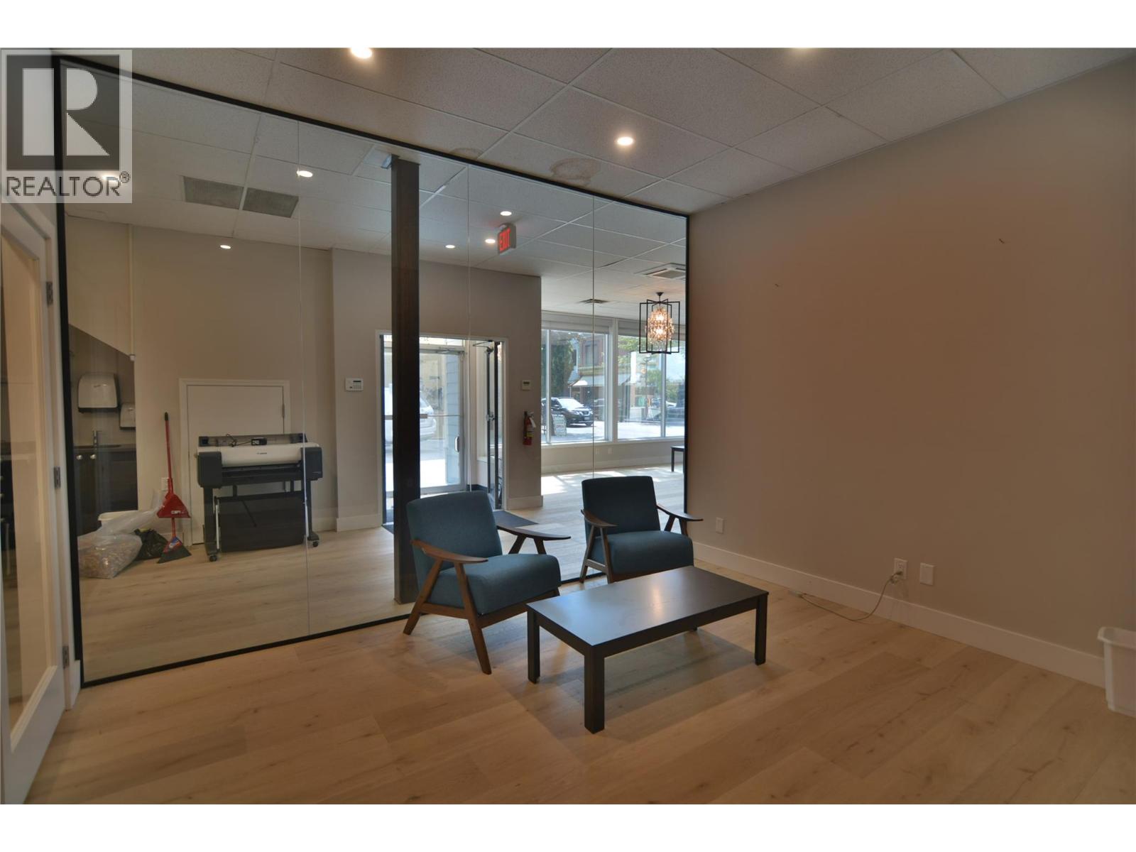 52 Front Street Property Photo 10