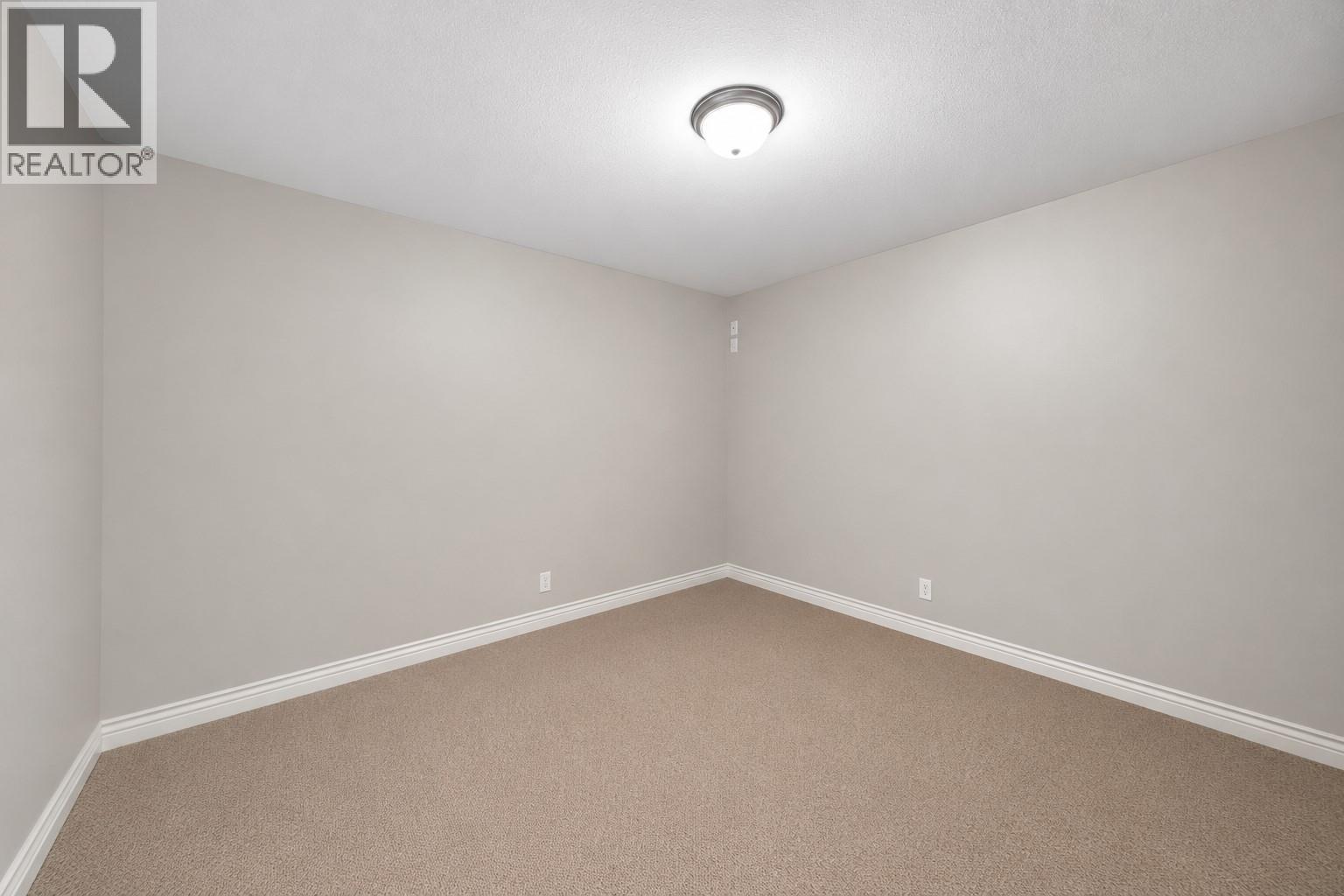 2615 Harvard Road Property Photo 43