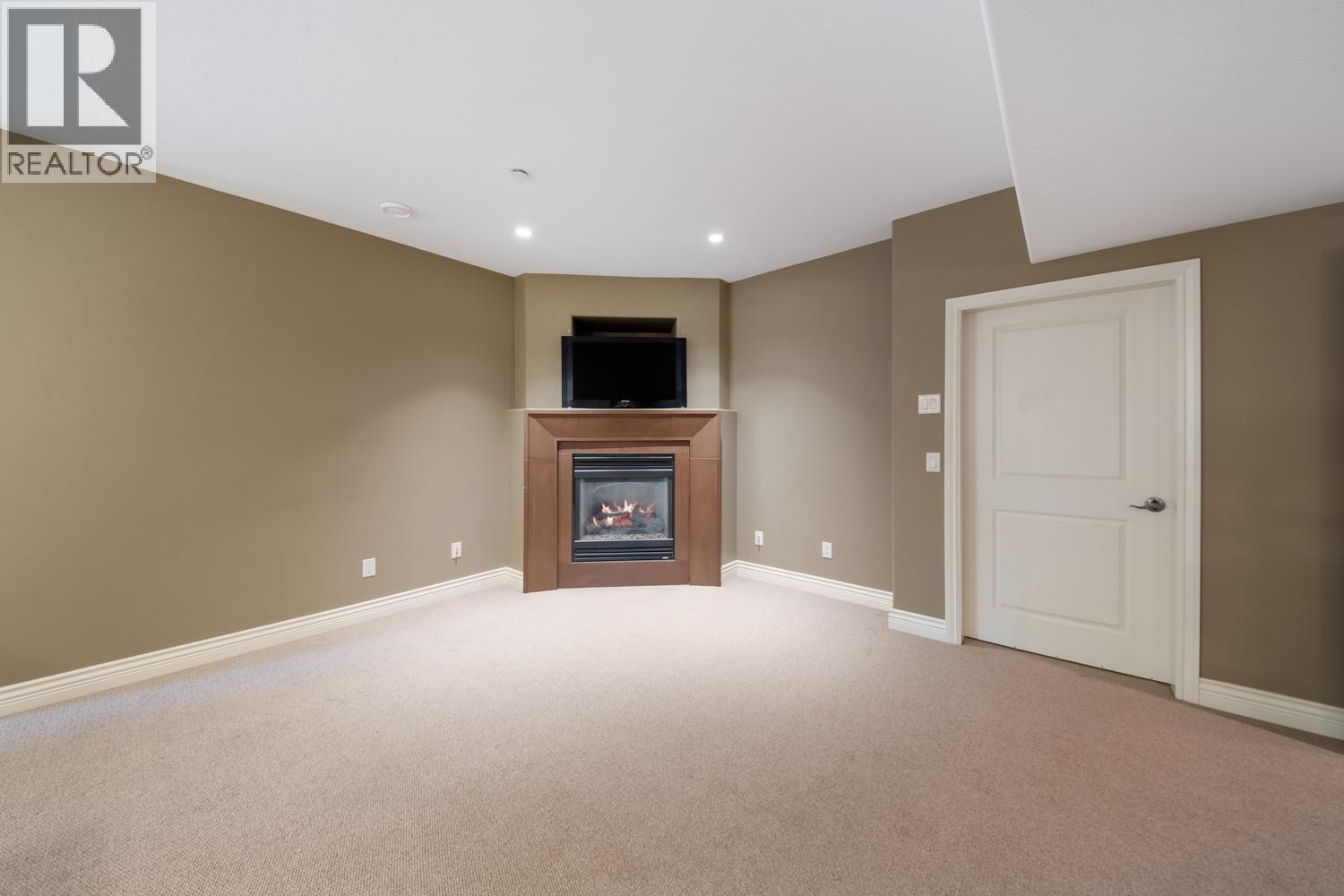 2615 Harvard Road Property Photo 48