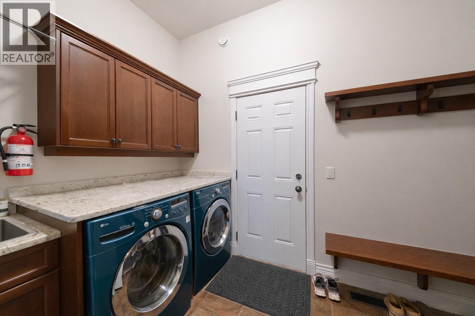 2615 Harvard Road Property Photo 53