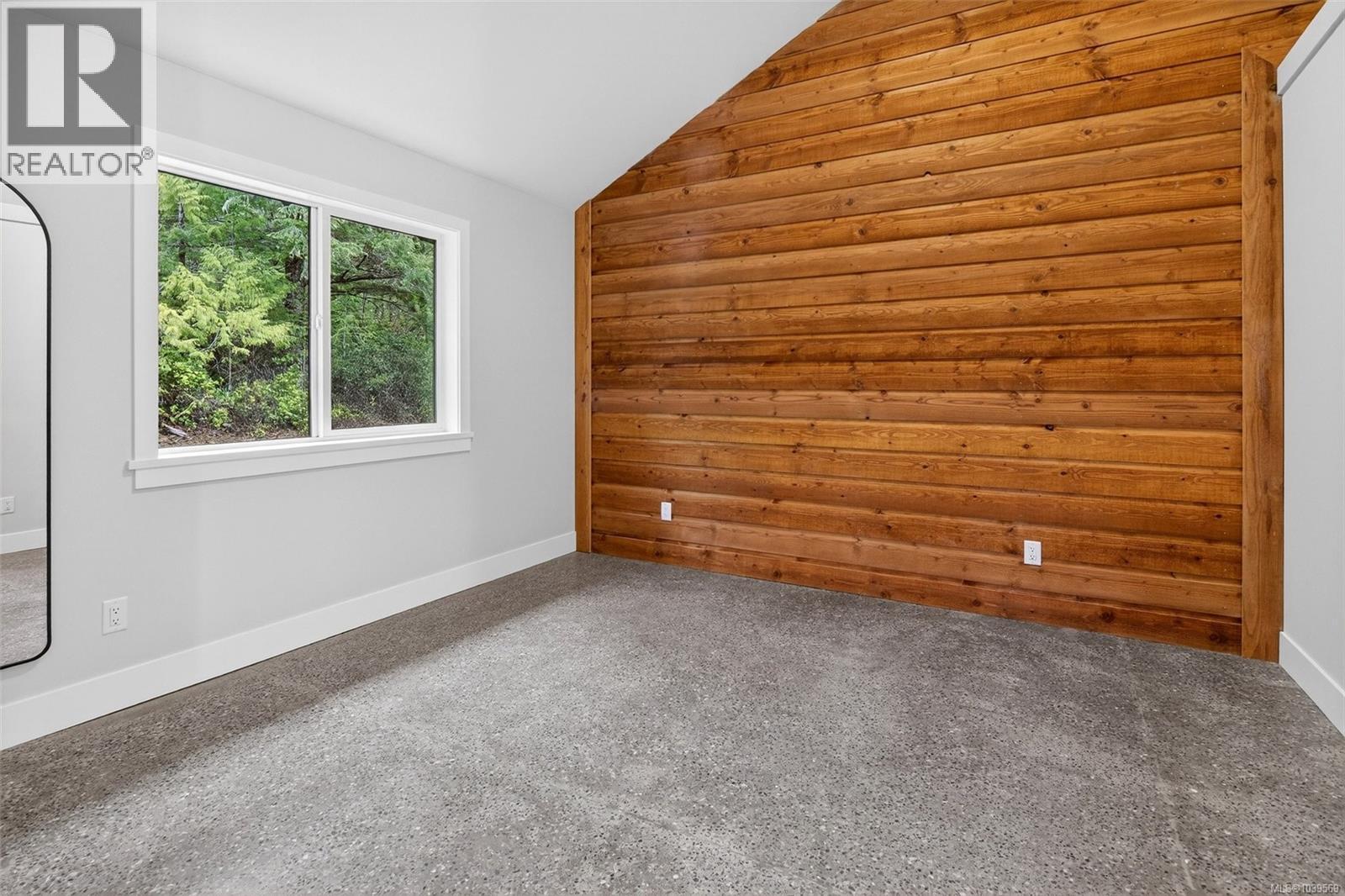2470 Carpenter Rd Property Photo 17