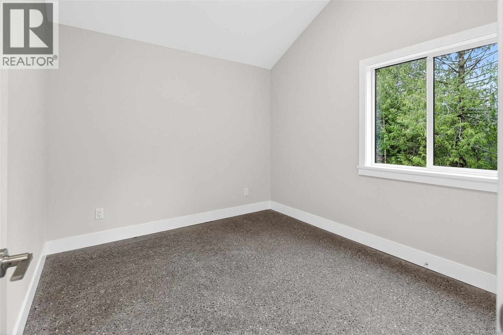 2470 Carpenter Rd Property Photo 20