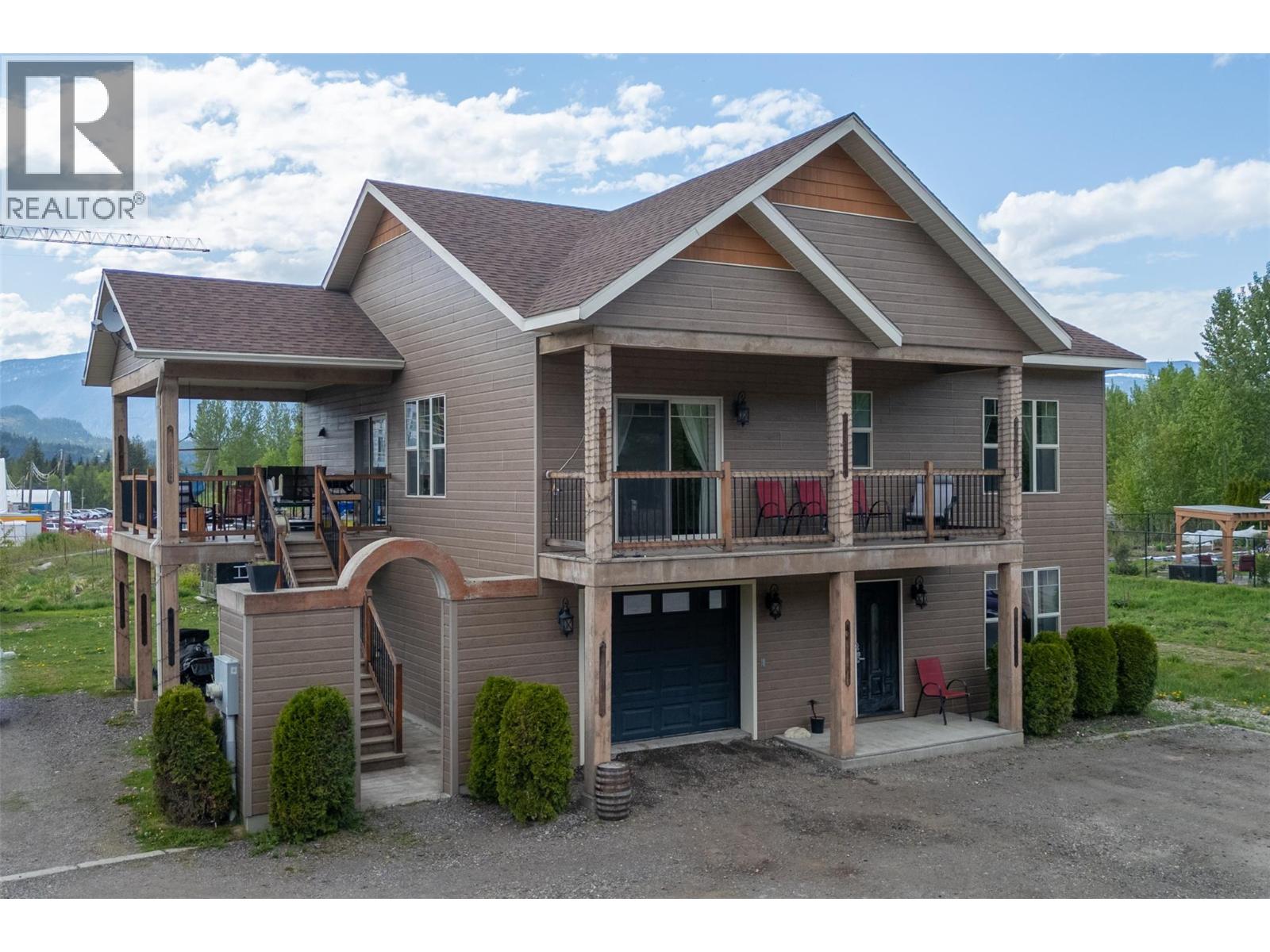 1905 Hay Road Property Photo 1