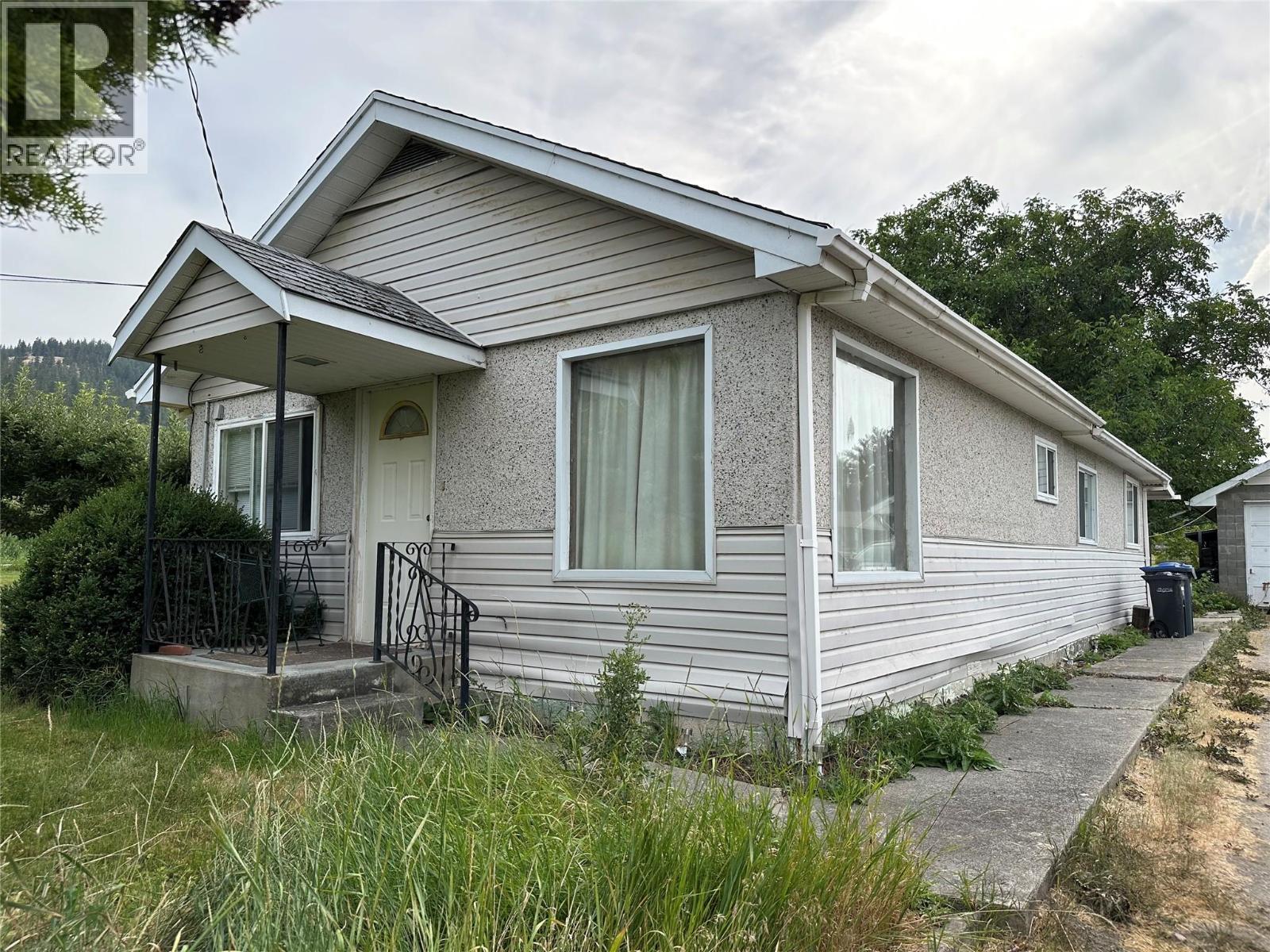 10216 Lumsden Avenue Property Photo 7