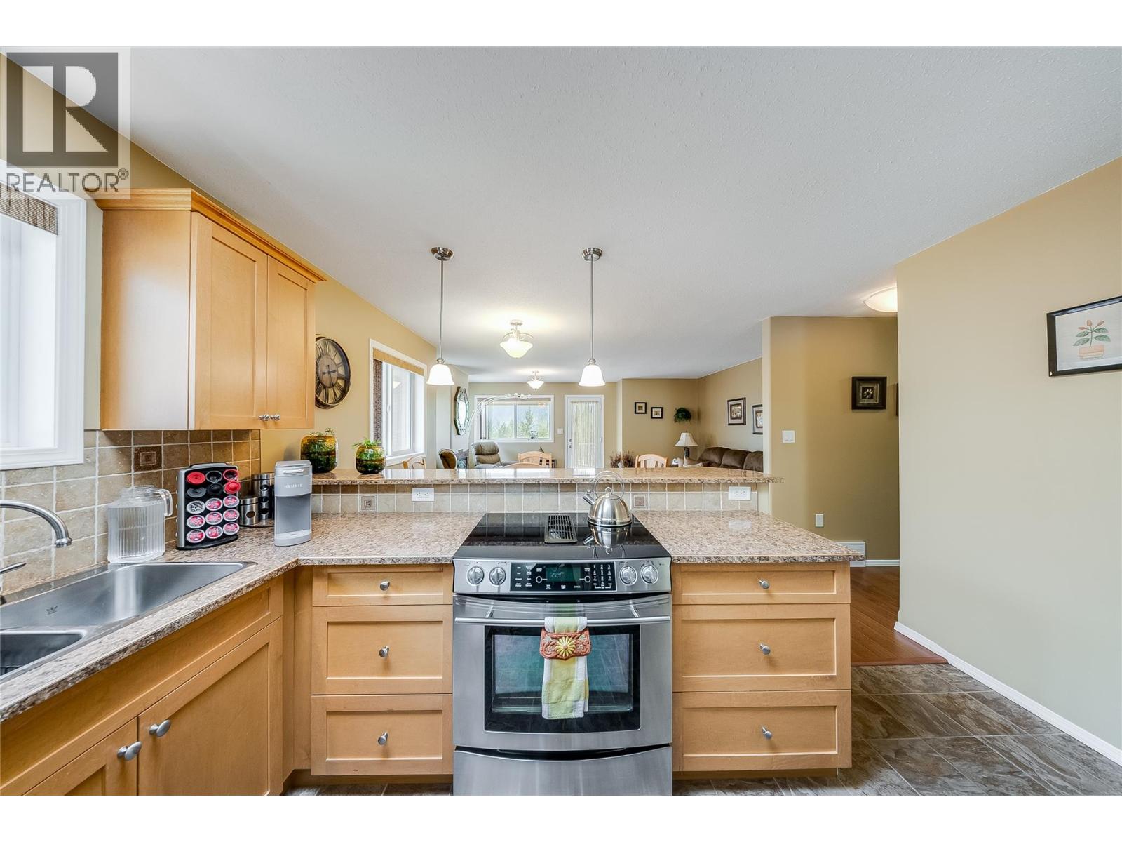 7400 Crema Drive Property Photo 7