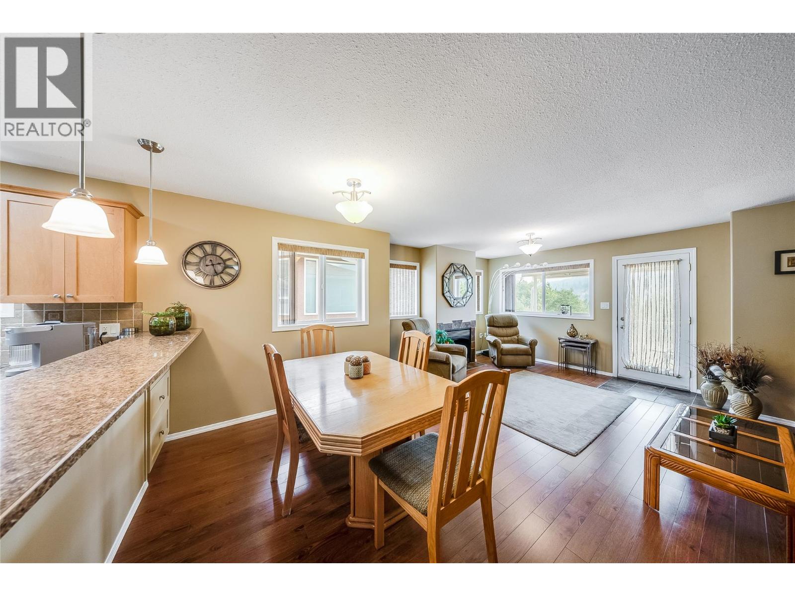 7400 Crema Drive Property Photo 8