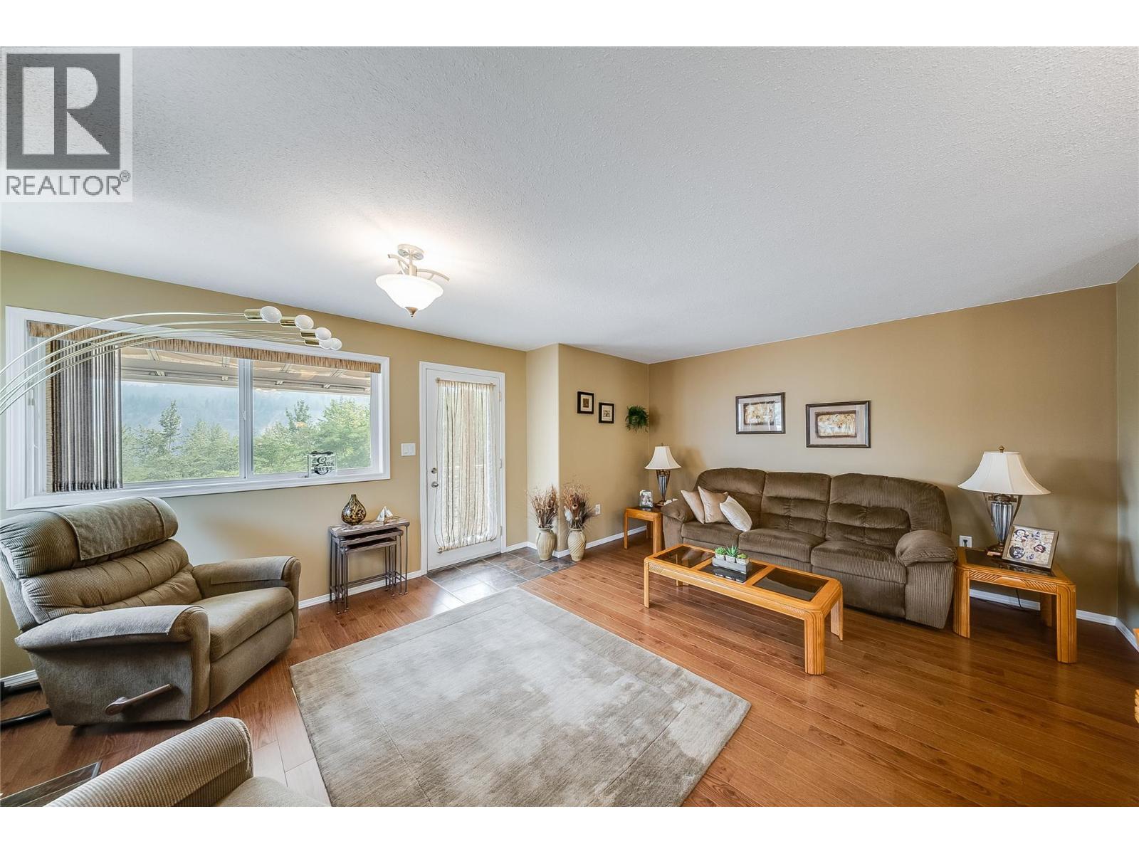7400 Crema Drive Property Photo 11