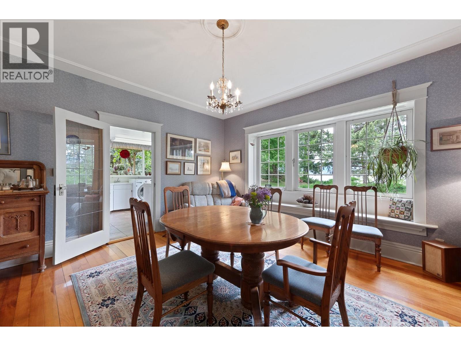 4852-4858 Lakeshore Road Property Photo 14