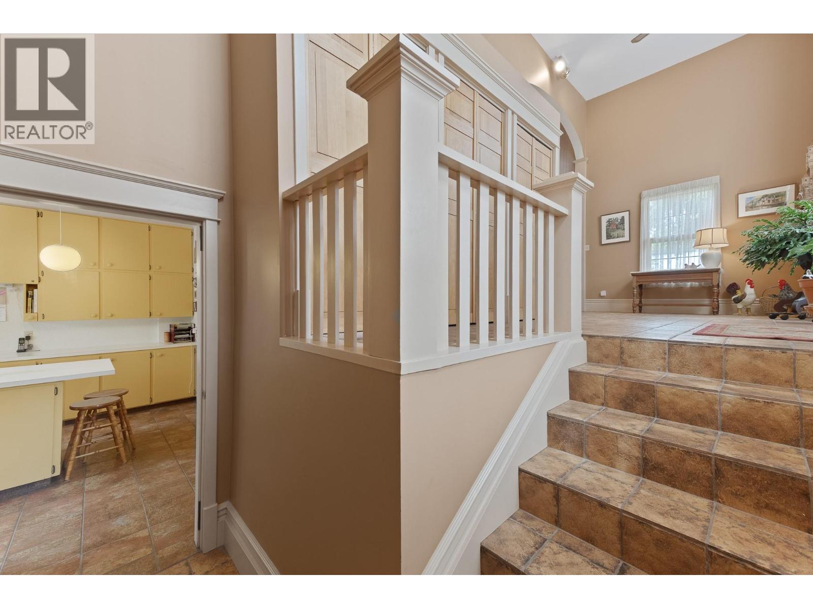 4852-4858 Lakeshore Road Property Photo 19