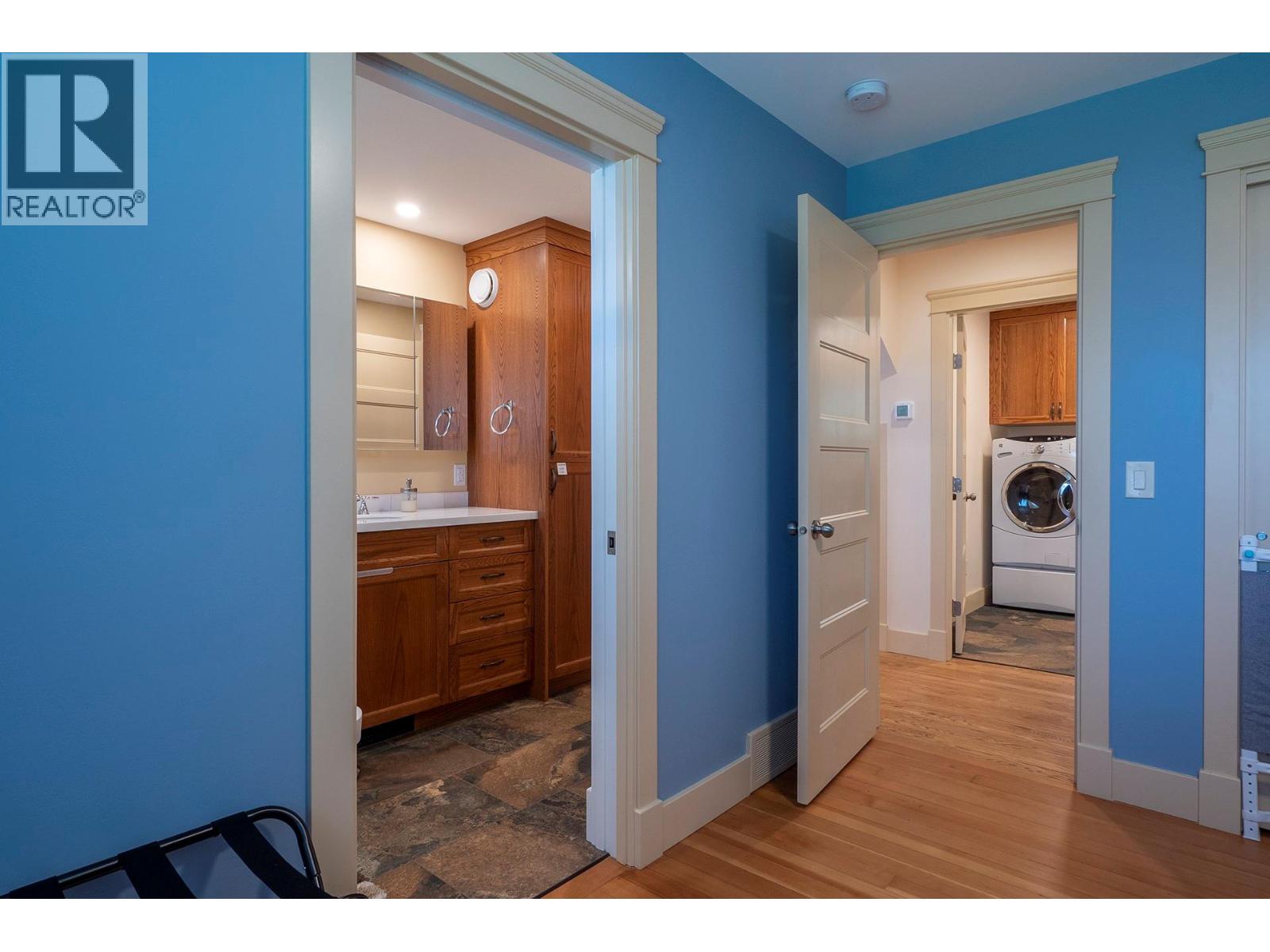 4852-4858 Lakeshore Road Property Photo 40