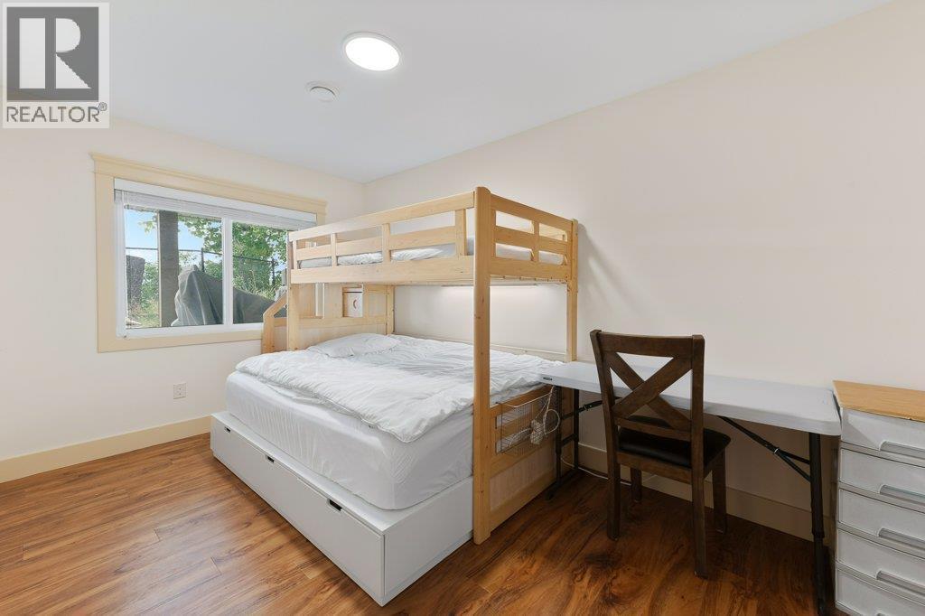 4852-4858 Lakeshore Road Property Photo 58