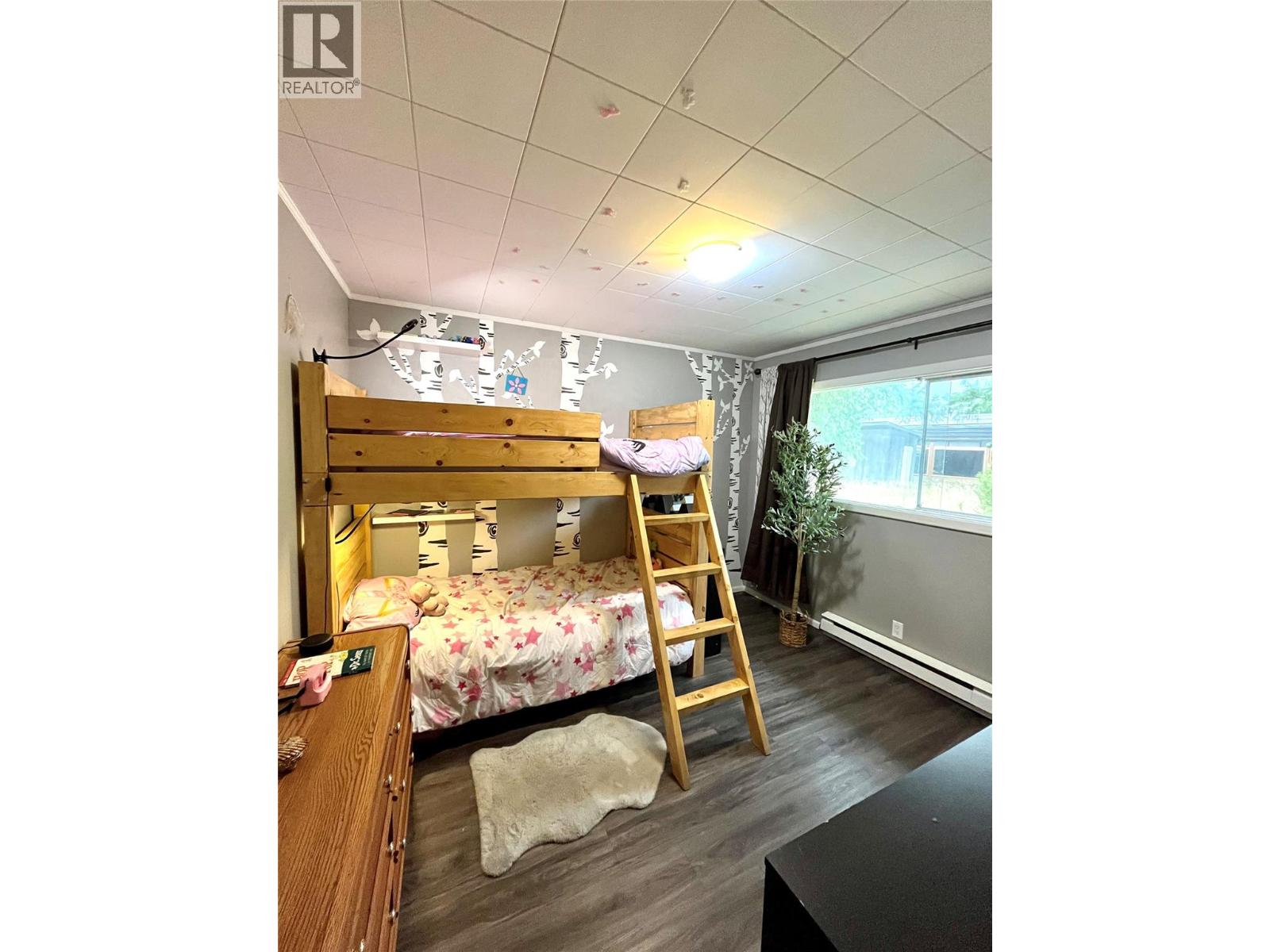 807 23 Highway N Property Photo 16