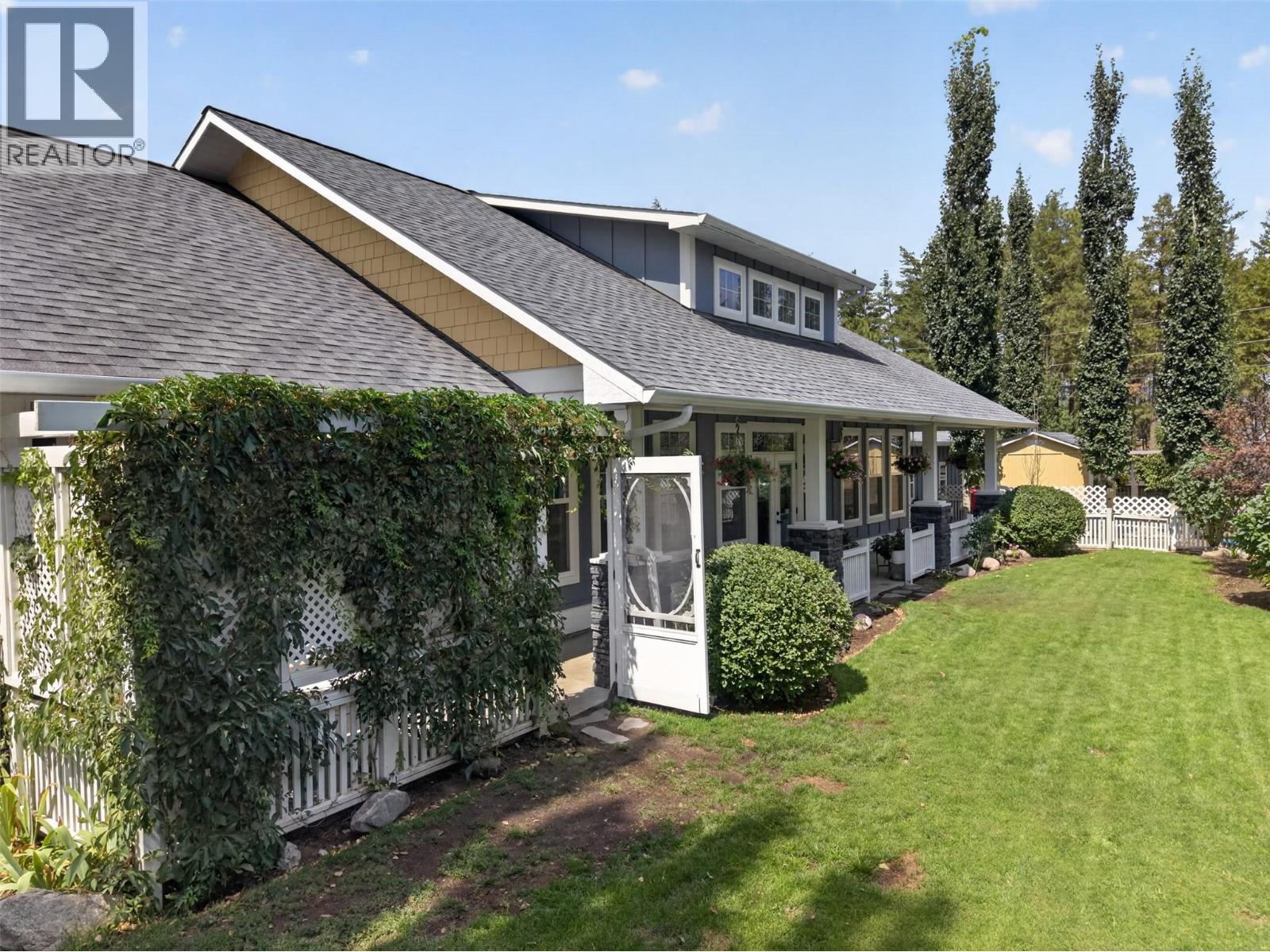 7272 Dunwaters Road Property Photo 12