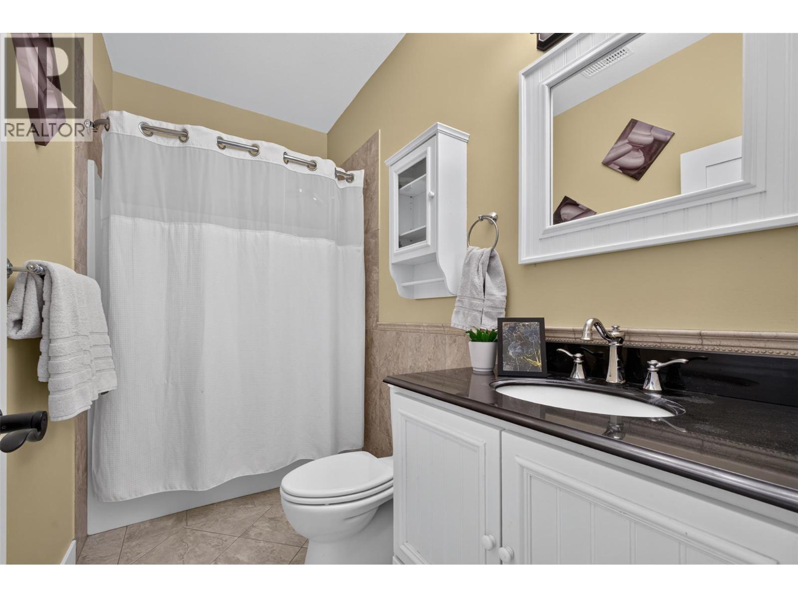7272 Dunwaters Road Property Photo 30