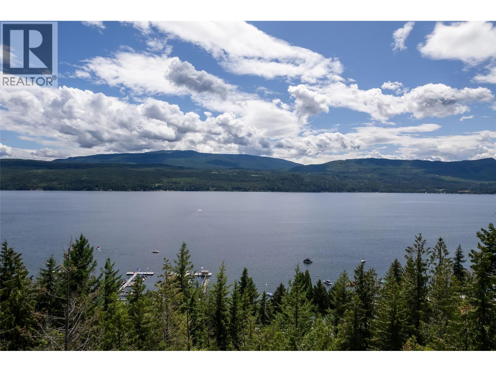 7742 Golf Course Road Property Photo 4