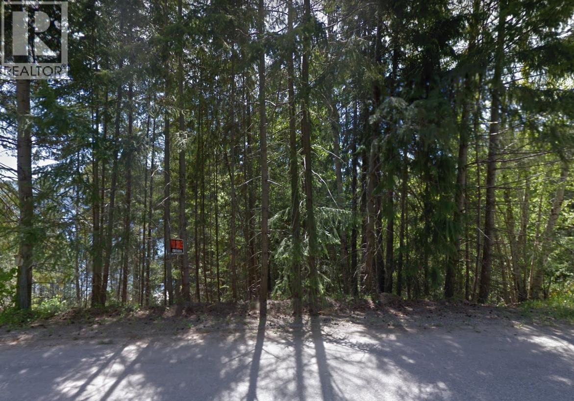 7742 Golf Course Road Property Photo 17