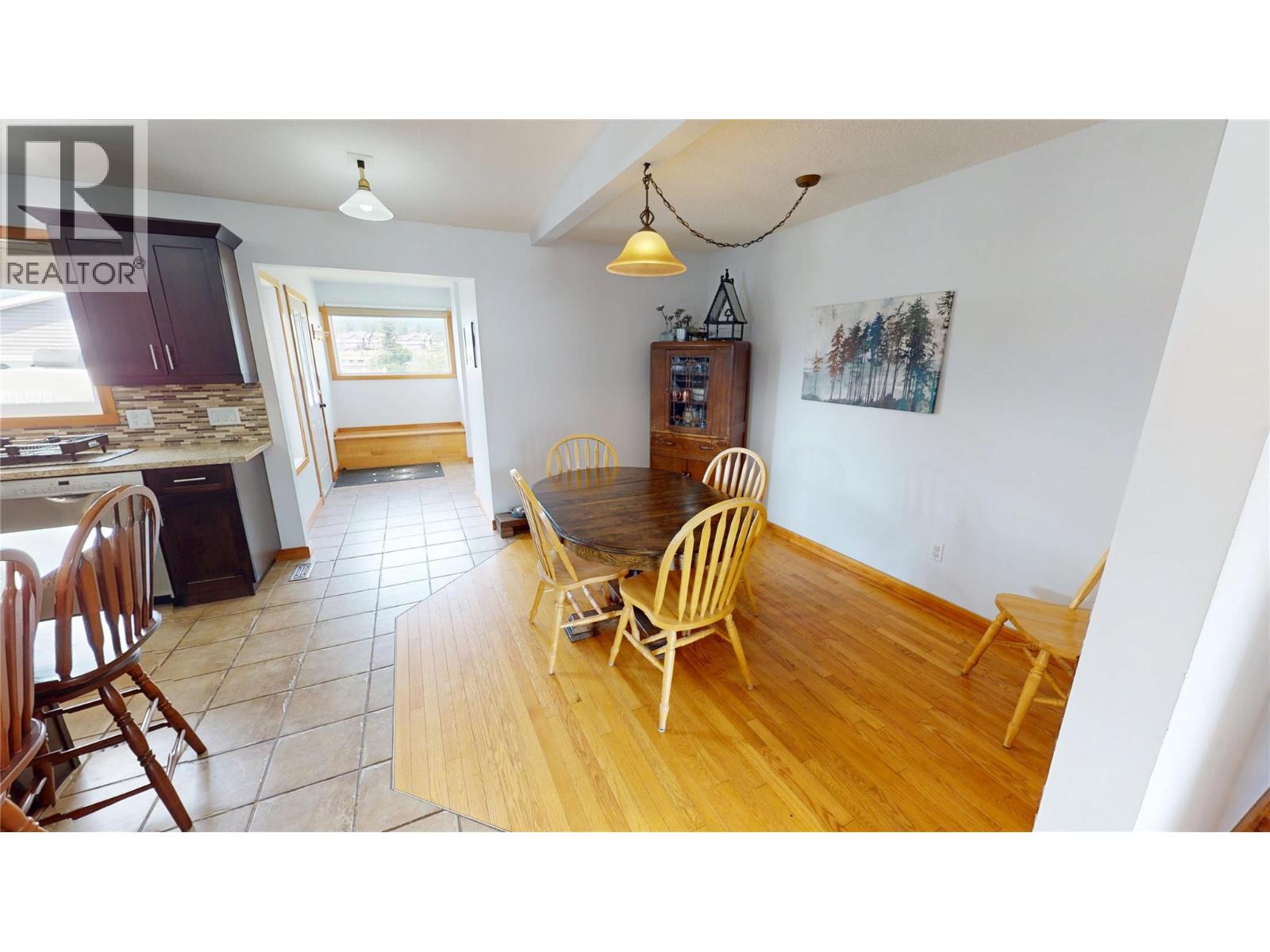910 5th Ave Avenue Property Photo 10