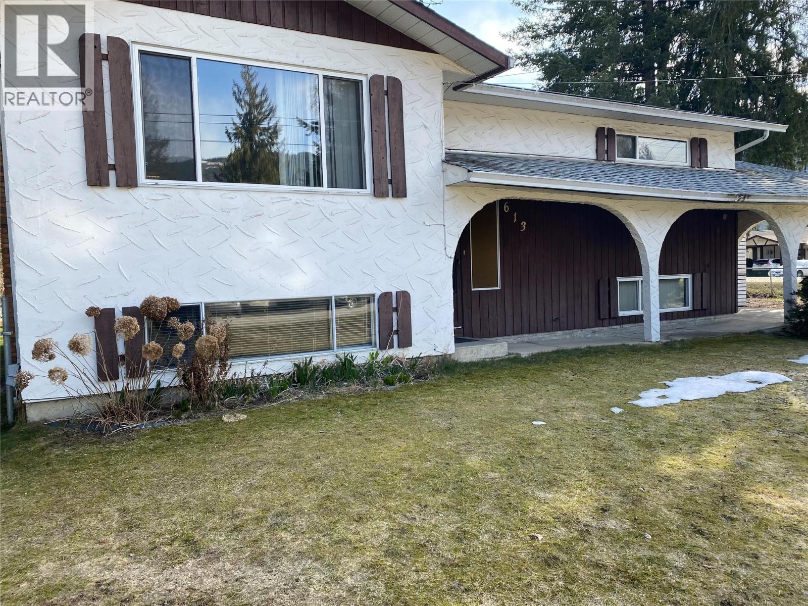 613 Forest Park Street Property Photo 1