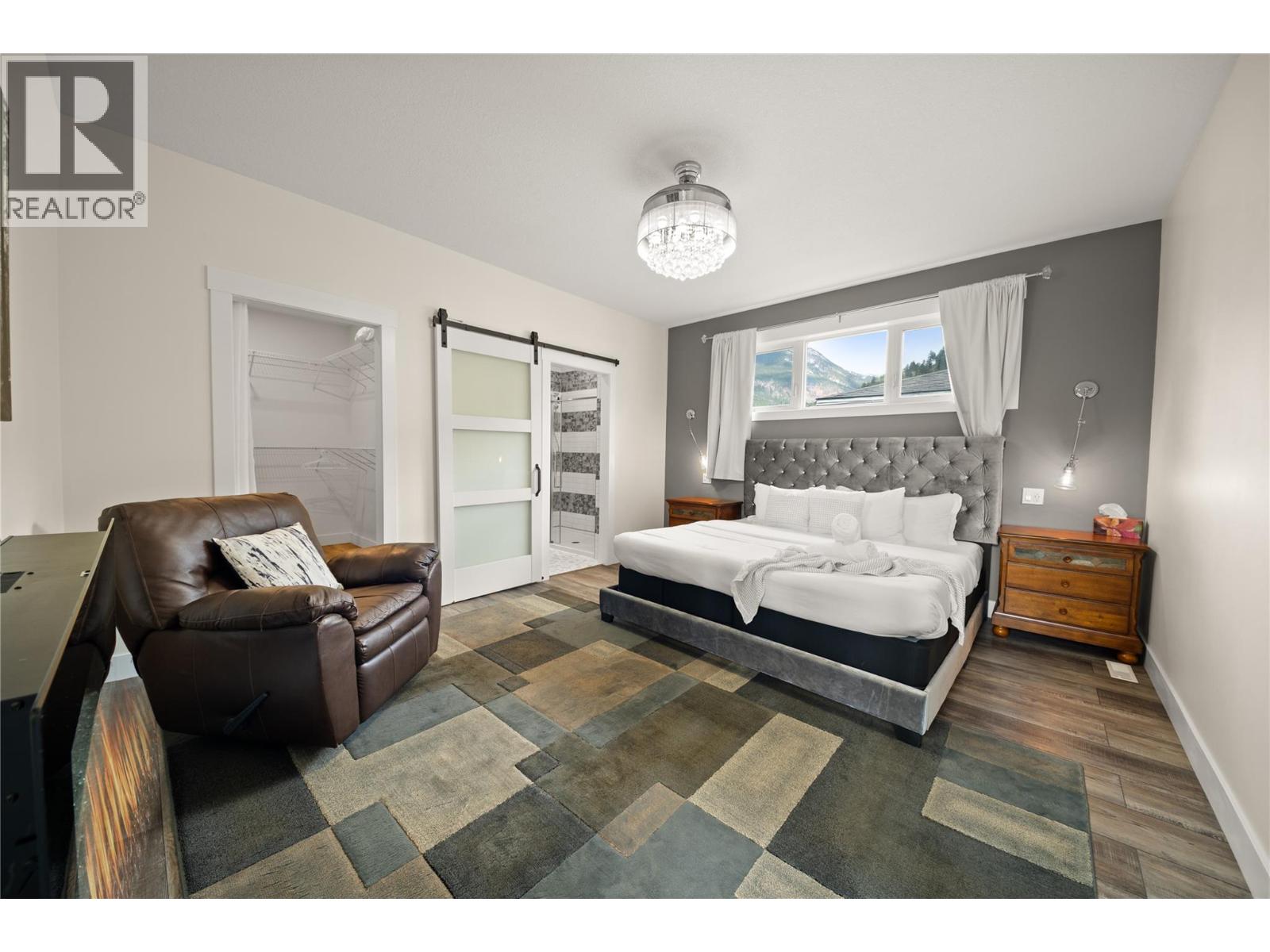 4867 St Joseph Street Property Photo 16
