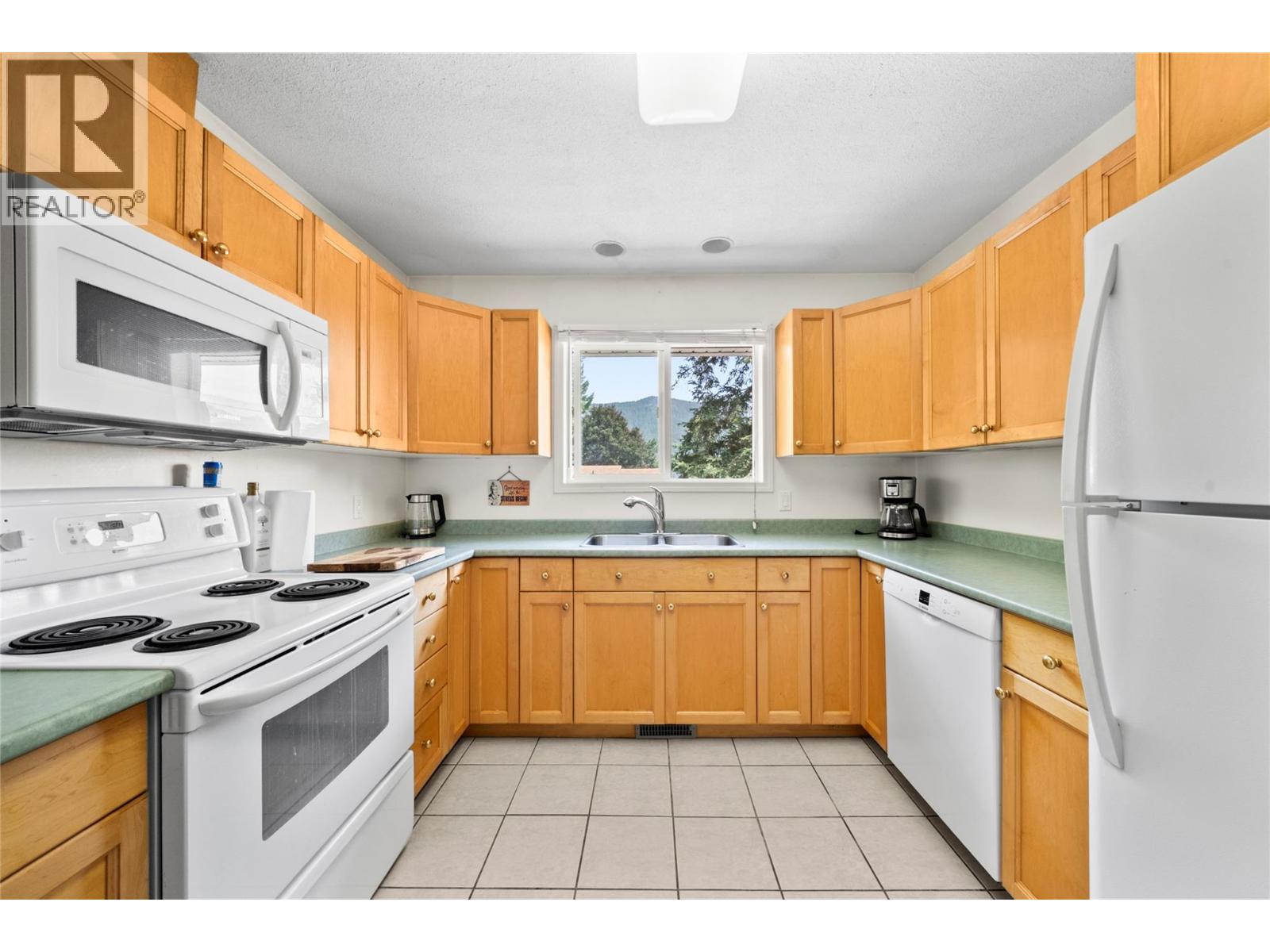 2959 Birch Lane Property Photo 17