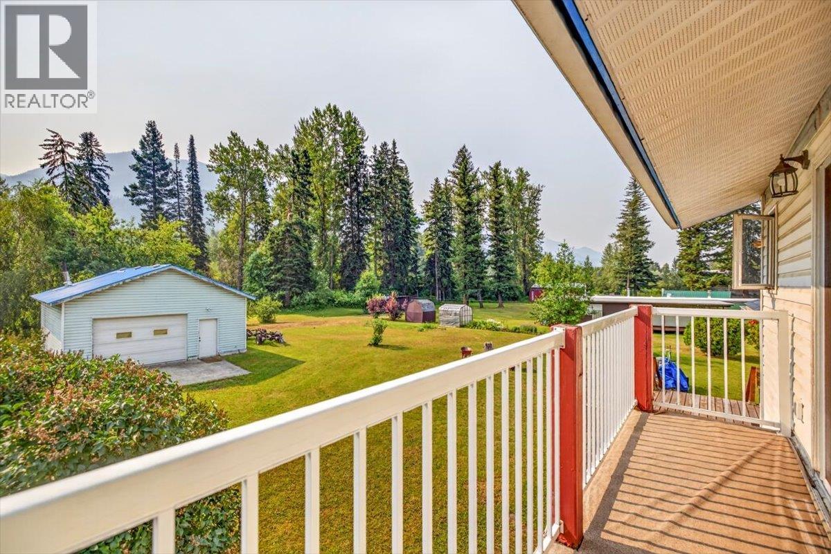 9878 Victoria Street Property Photo 33