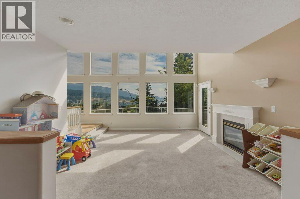 743 Mt. Thor Drive Property Photo 7