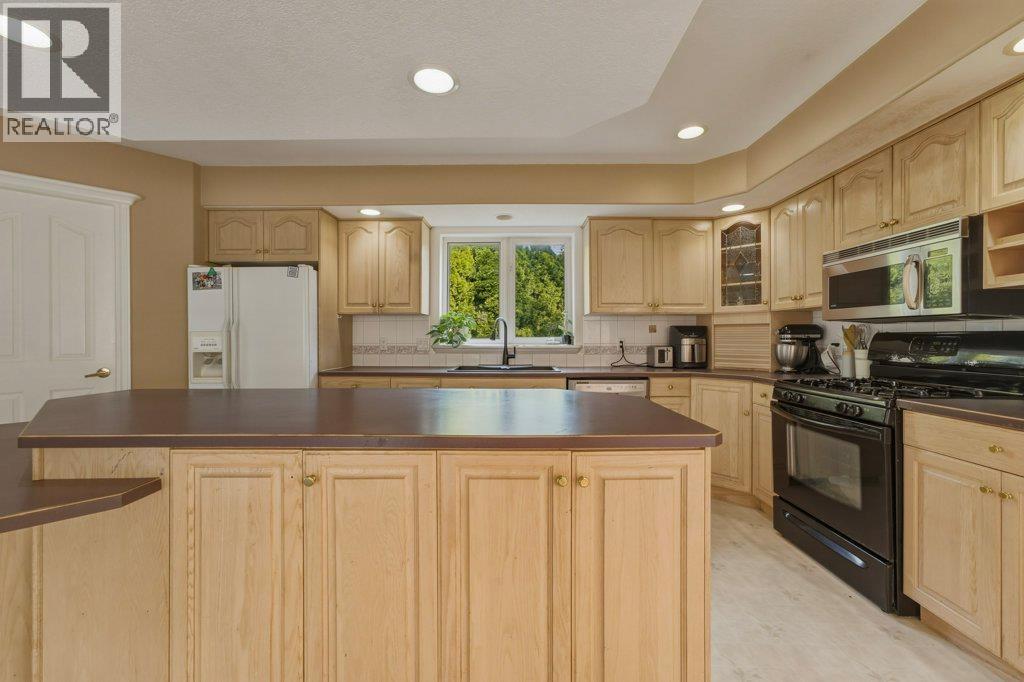 743 Mt. Thor Drive Property Photo 14