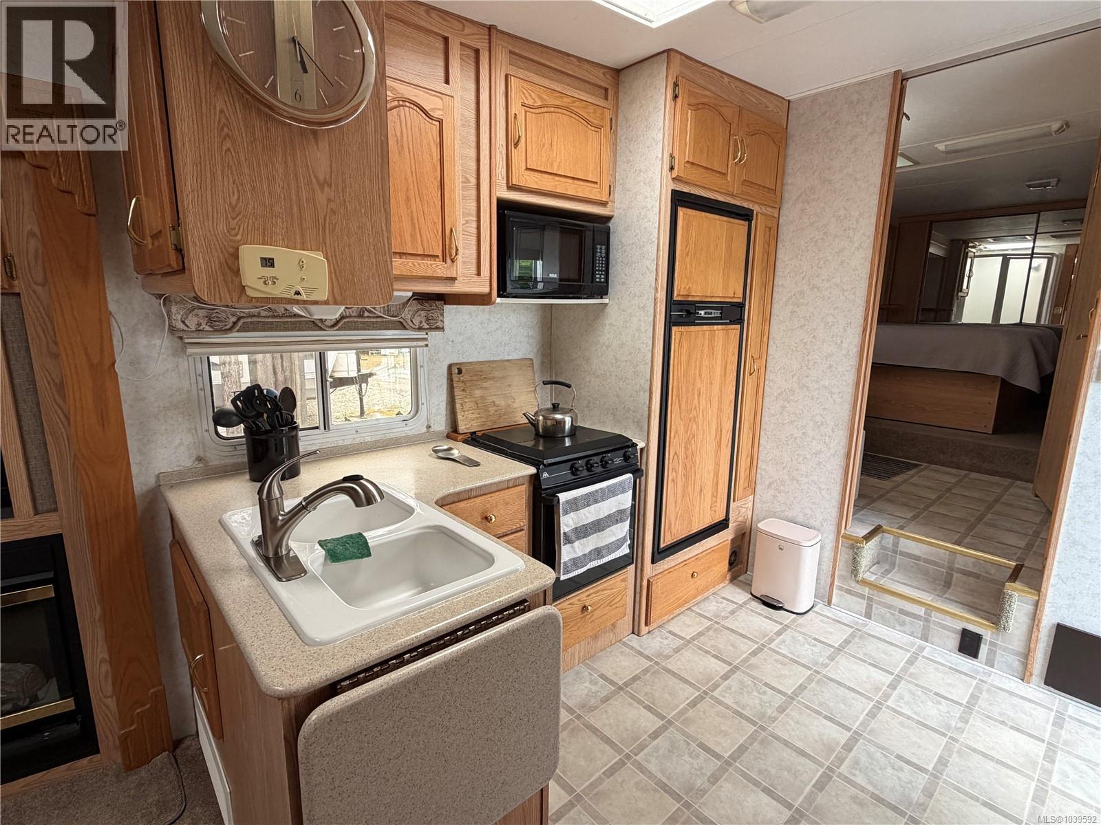 11 171 Tripp Rd Property Photo 23