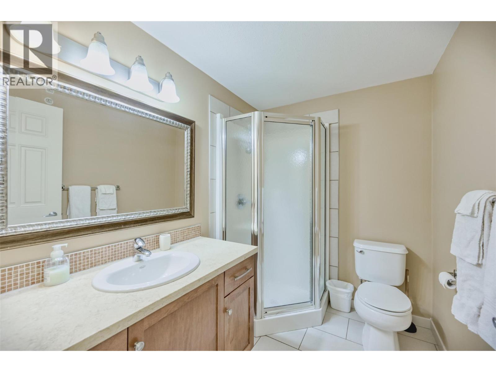 4300 44th Avenue Unit# 307 Property Photo 9