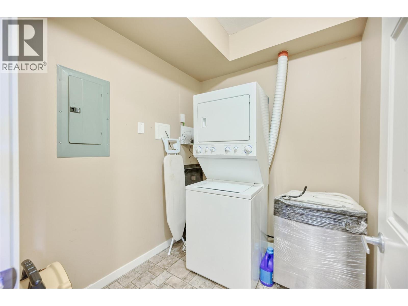 4300 44th Avenue Unit# 307 Property Photo 11