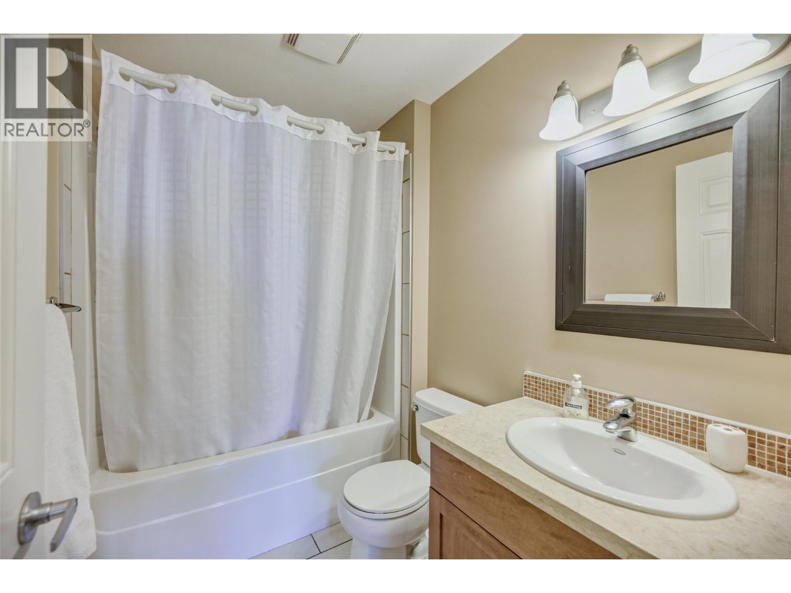 4300 44th Avenue Unit# 307 Property Photo 13