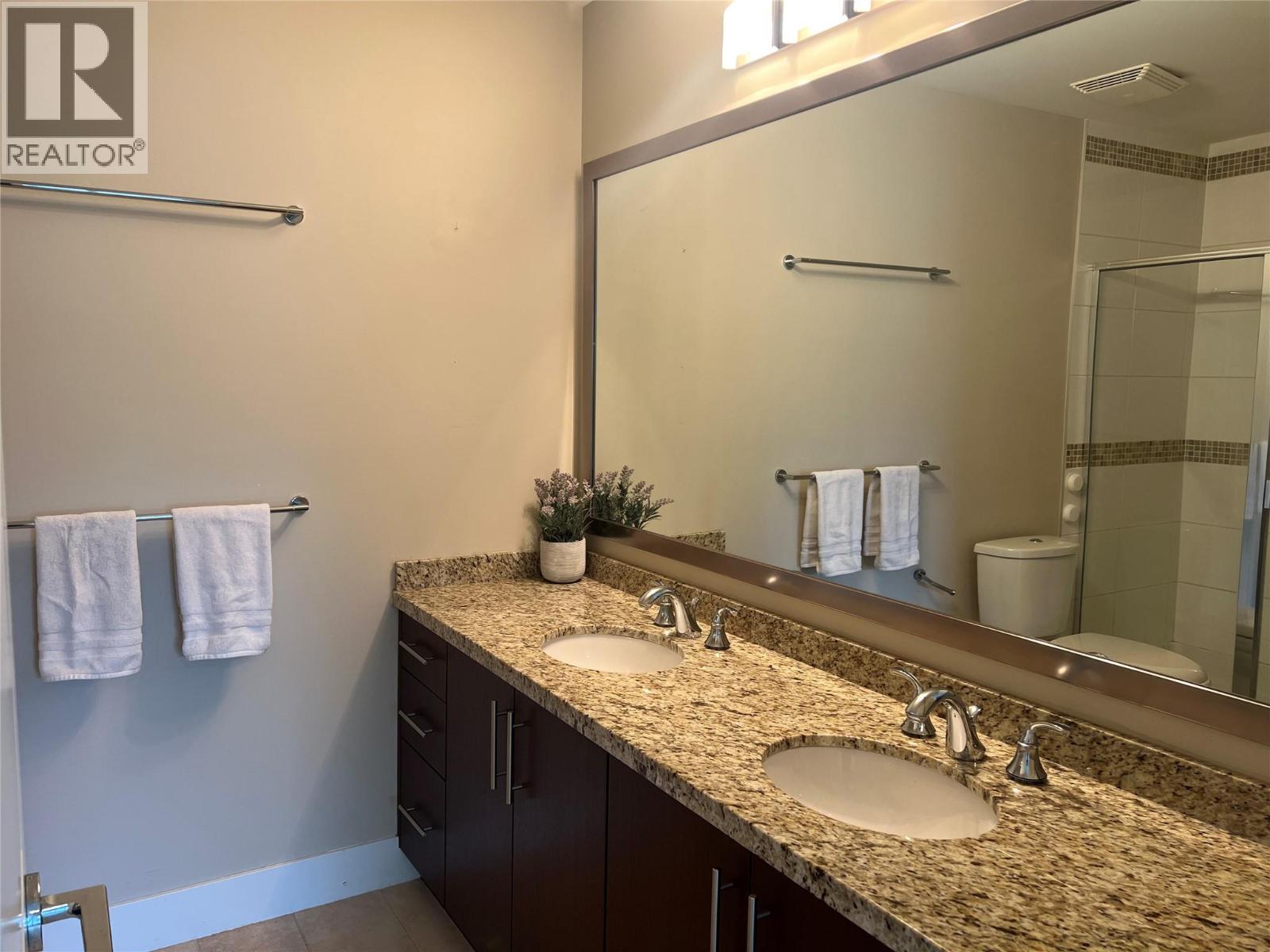 130 Colebrook Road Unit# 61 Property Photo 16