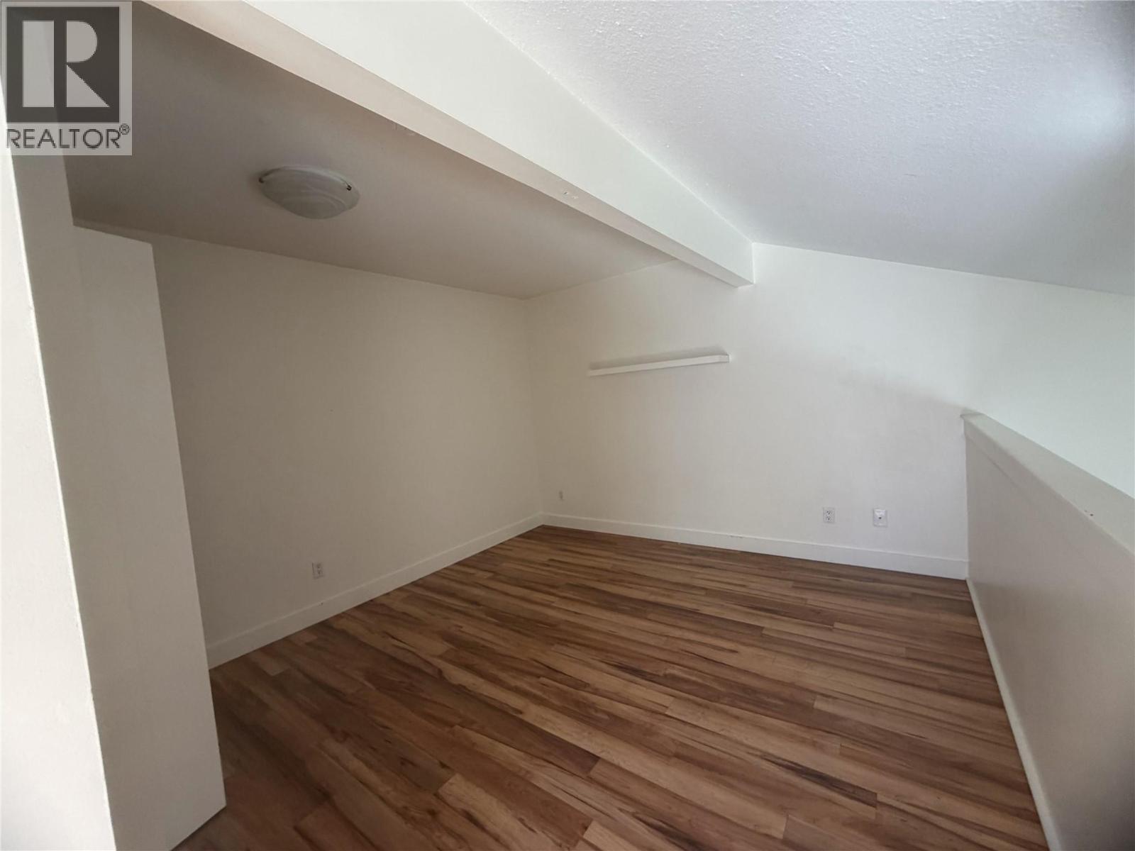 3155 Gordon Drive Unit# 304 Property Photo 5
