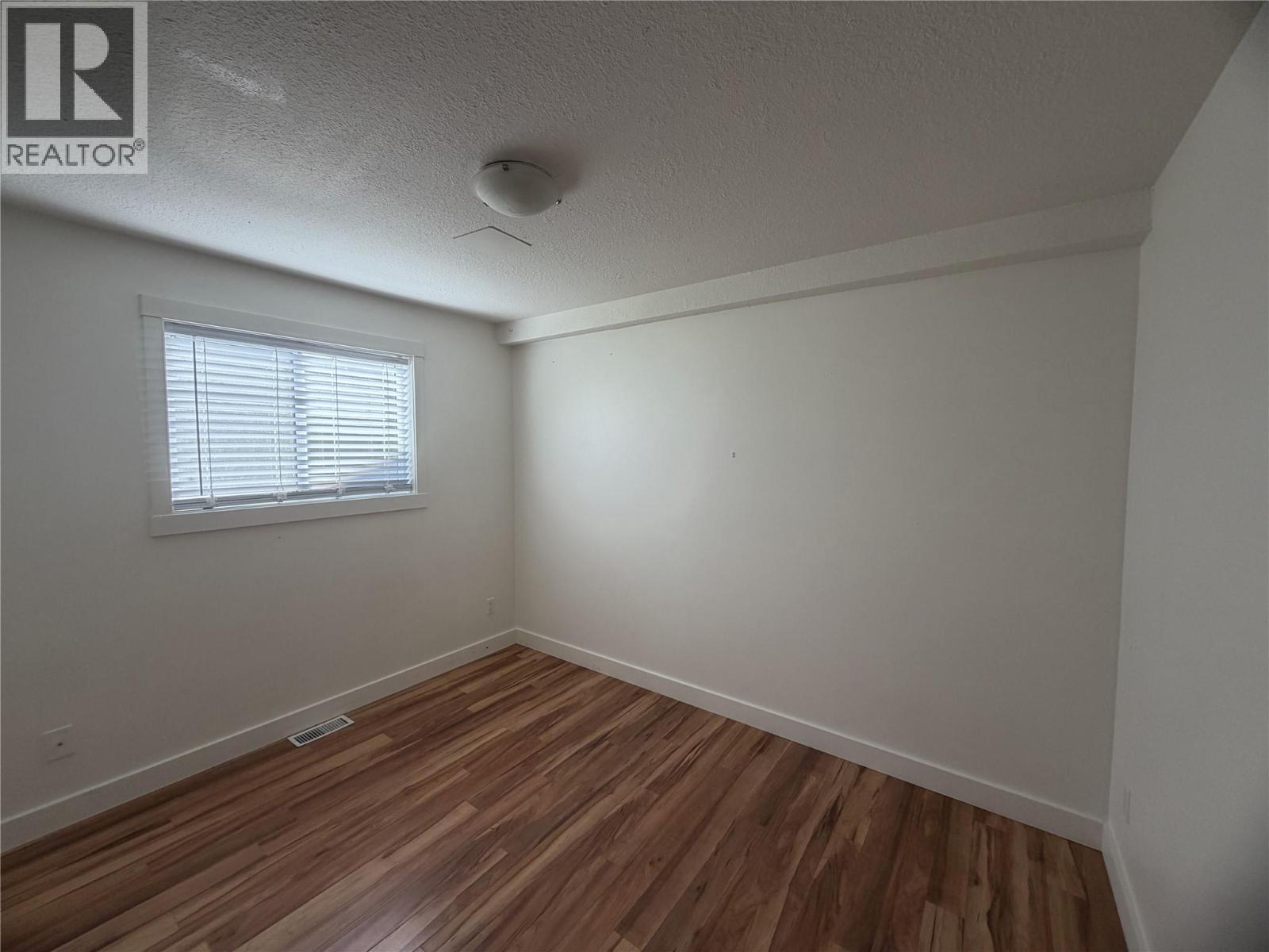 3155 Gordon Drive Unit# 304 Property Photo 9