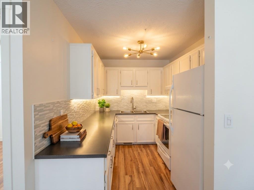 3155 Gordon Drive Unit# 304 Property Photo 10