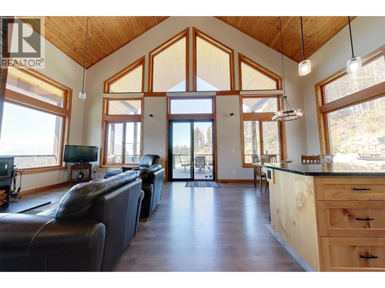 3820 Sun Ridge Road Property Photo 11