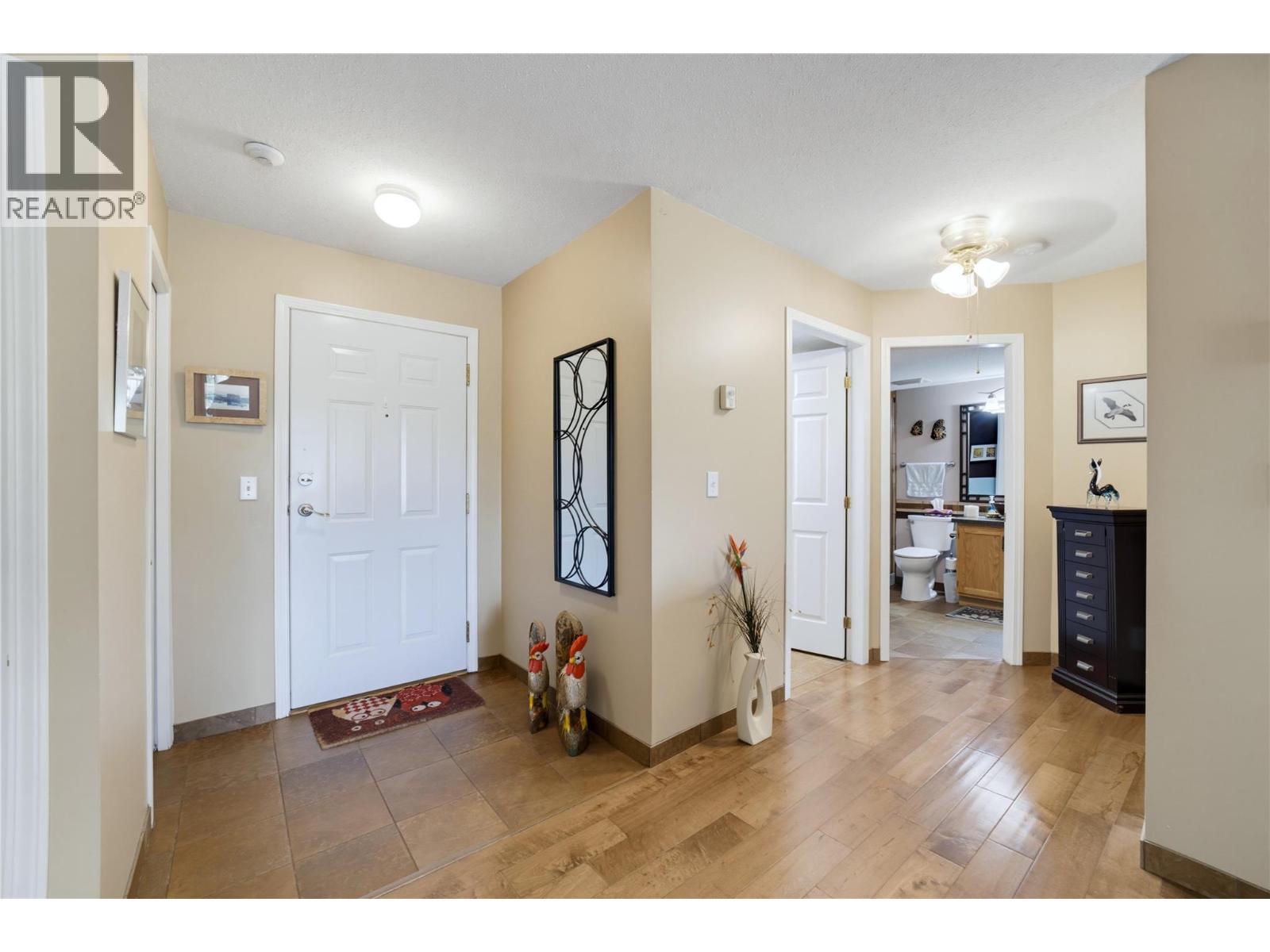 250 5th Street Se Unit# 208 Property Photo 2
