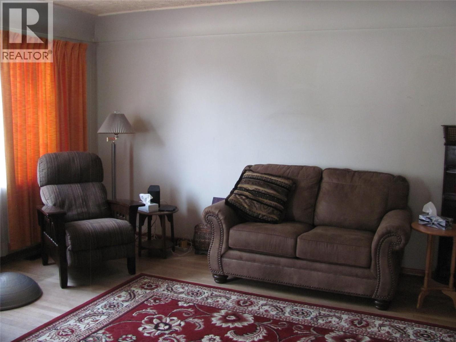 4309 22 Street Property Photo 8