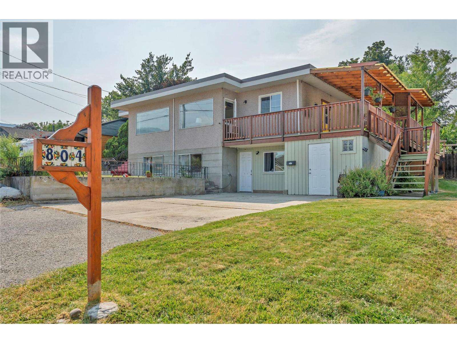 804 ROSS Avenue Property Photo 1