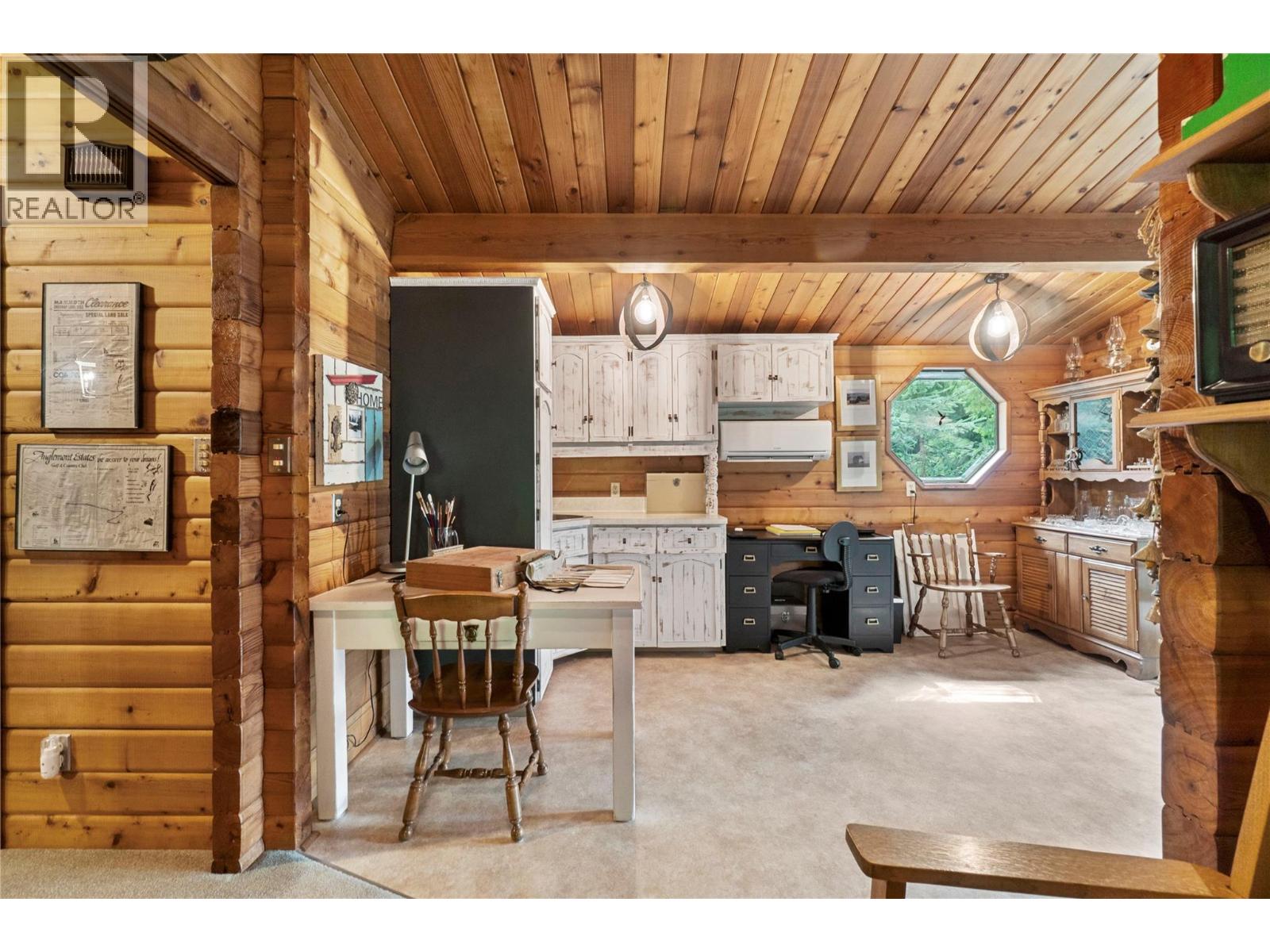 7420 Stampede Trail Property Photo 14