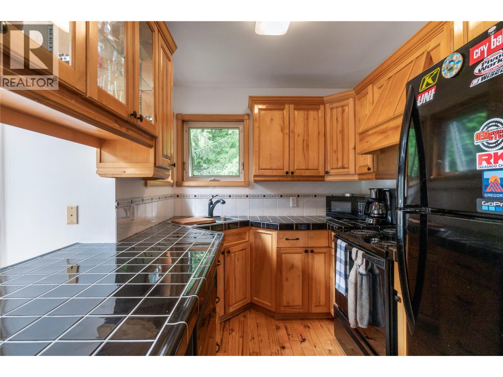 7621 Hudson Road Property Photo 4