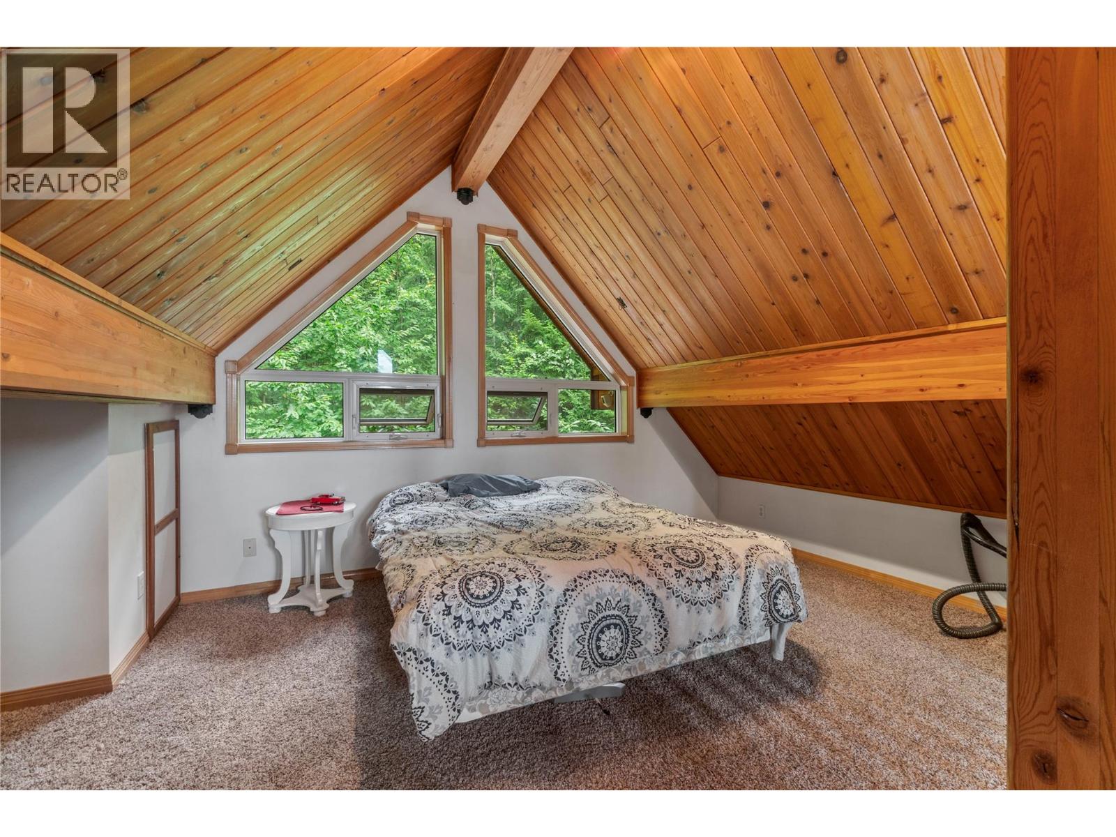 7621 Hudson Road Property Photo 17
