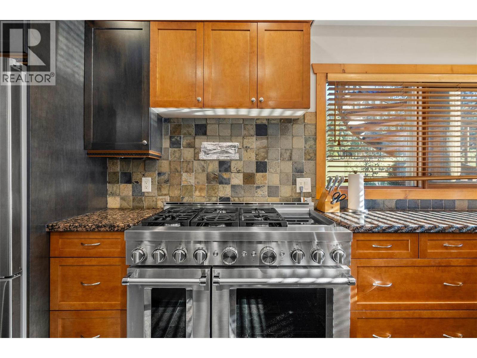 1802 Greywolf Drive Property Photo 12