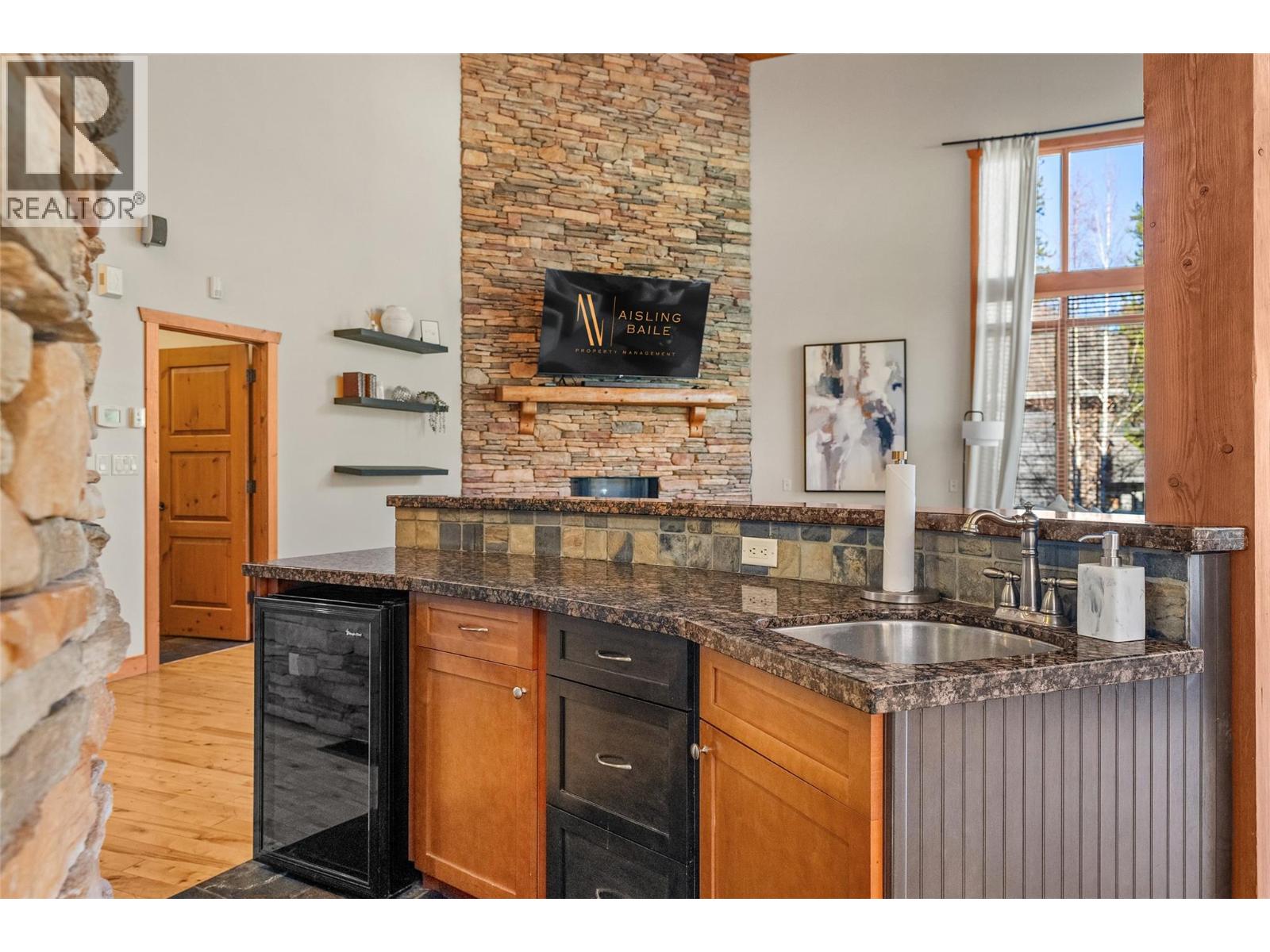1802 Greywolf Drive Property Photo 15