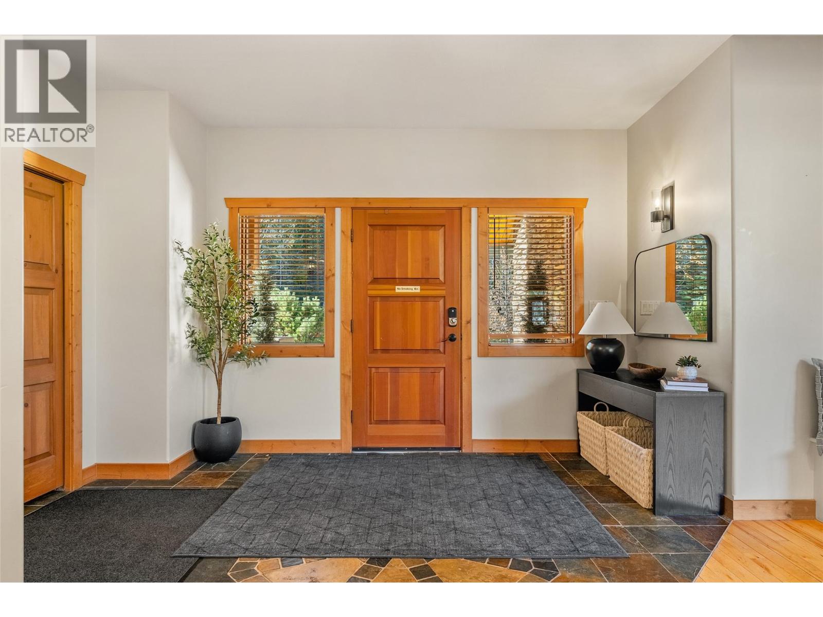 1802 Greywolf Drive Property Photo 18